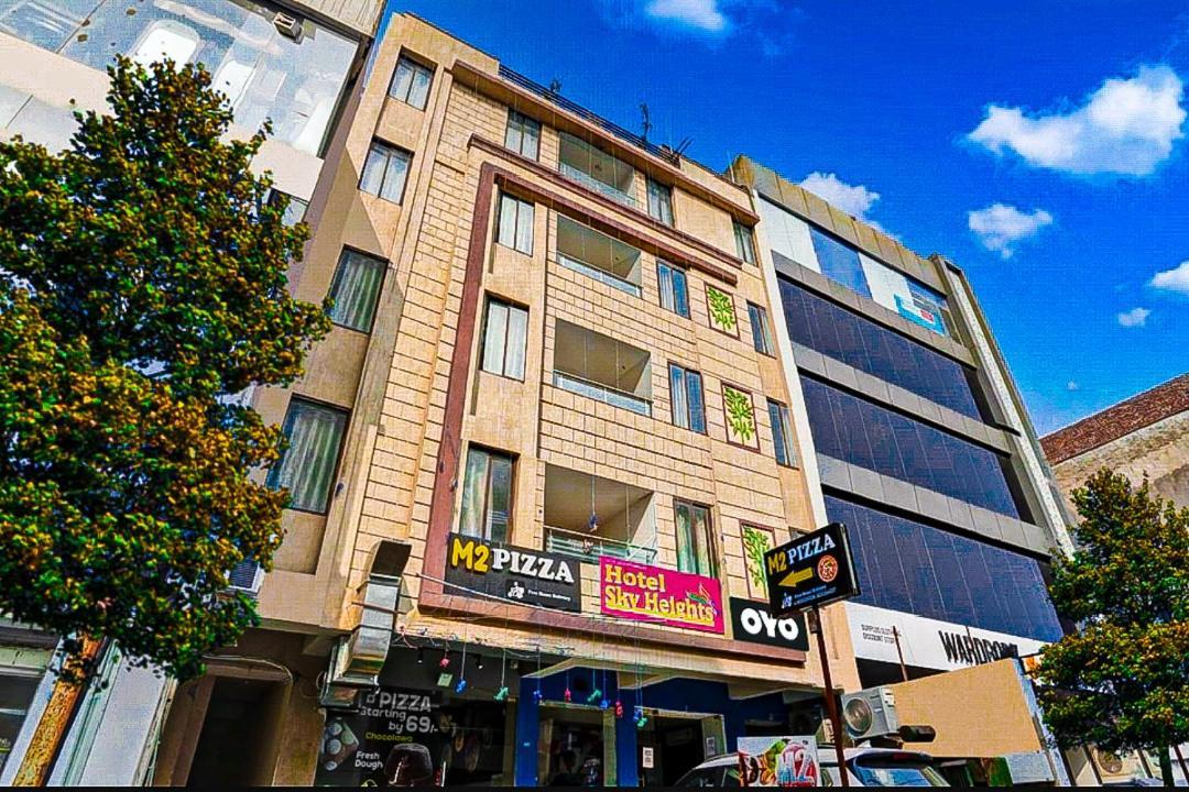 Hotel Sky Heights Джайпур Екстериор снимка